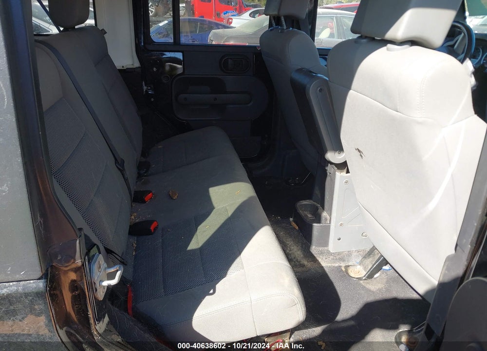 2008 JEEP WRANGLER UNLIMITED SAHARA VIN: 1J8GA59118L520702