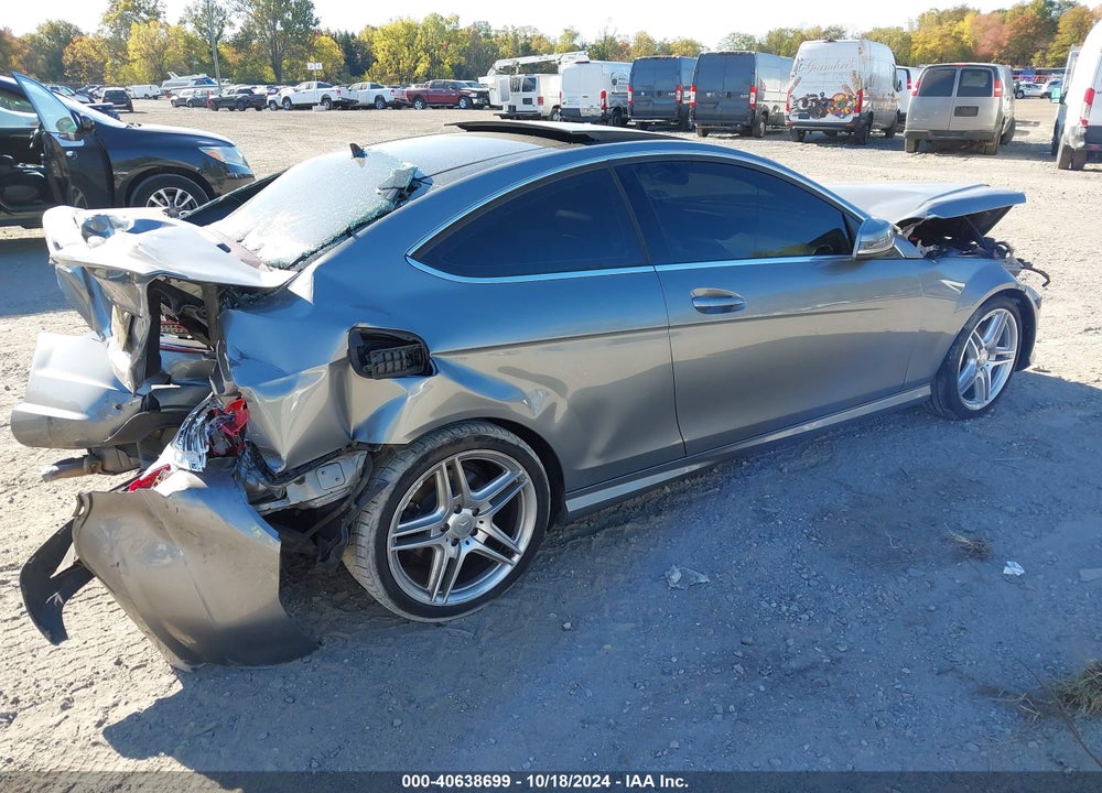 2015 MERCEDES-BENZ C 250 VIN: WDDGJ4HBXFG369687