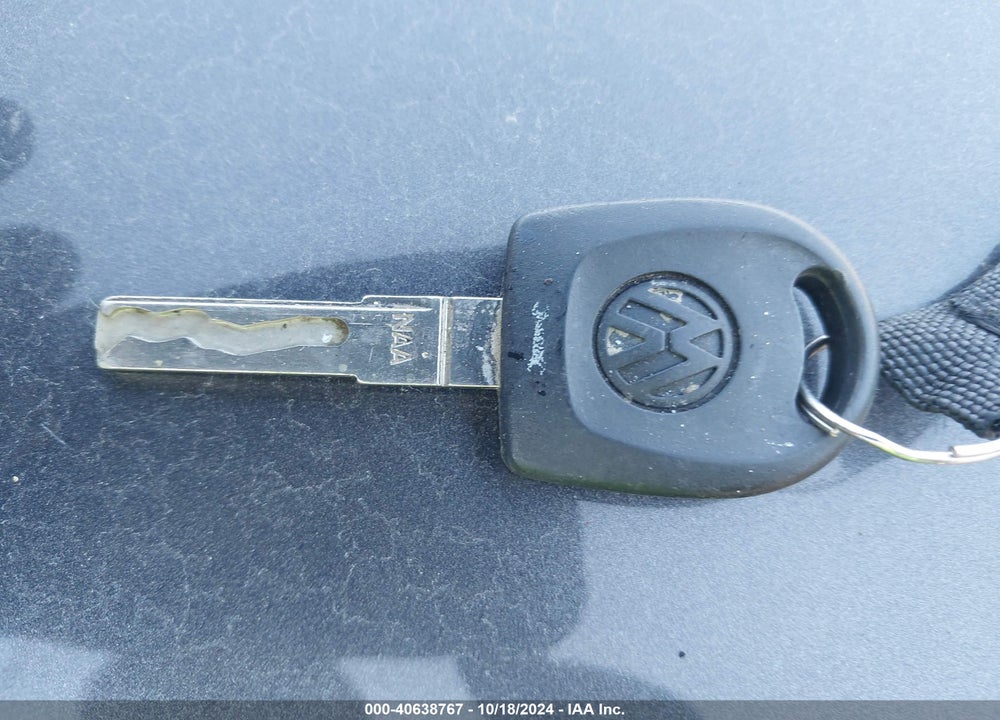 2010 VOLKSWAGEN GTI 4-DOOR VIN: WVWHV7AJ0AW184374