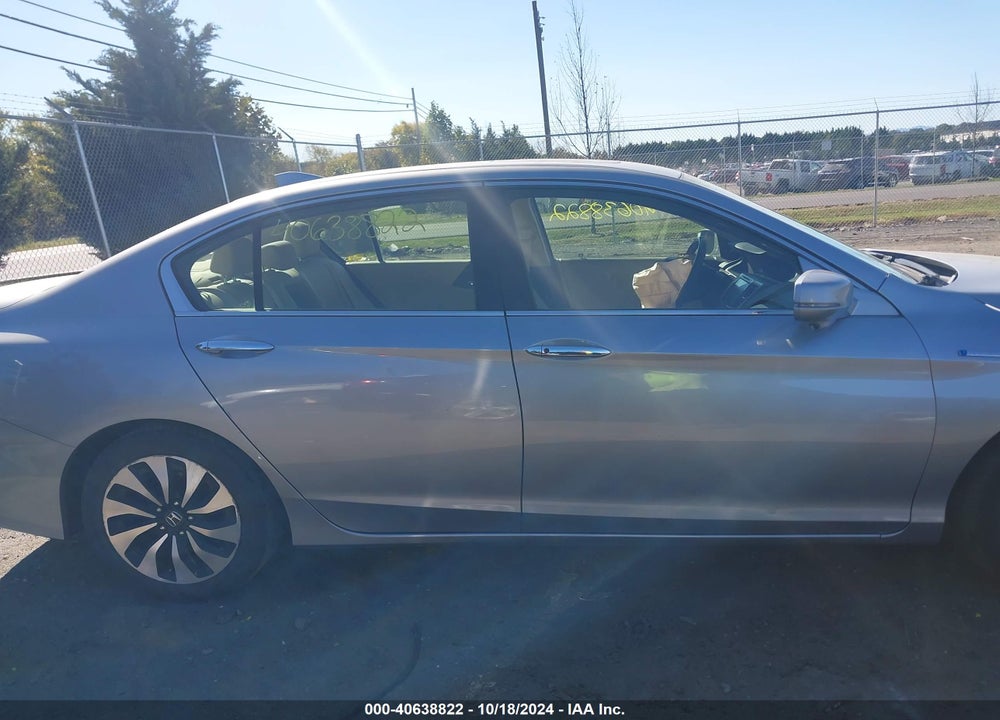 2017 HONDA ACCORD HYBRID EX-L VIN: JHMCR6F53HC029834