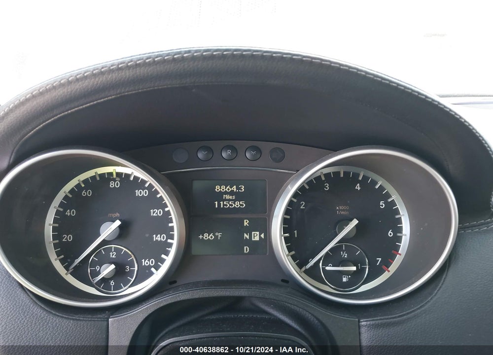 2011 MERCEDES-BENZ GL 450 4MATIC VIN: 4JGBF7BE7BA746088