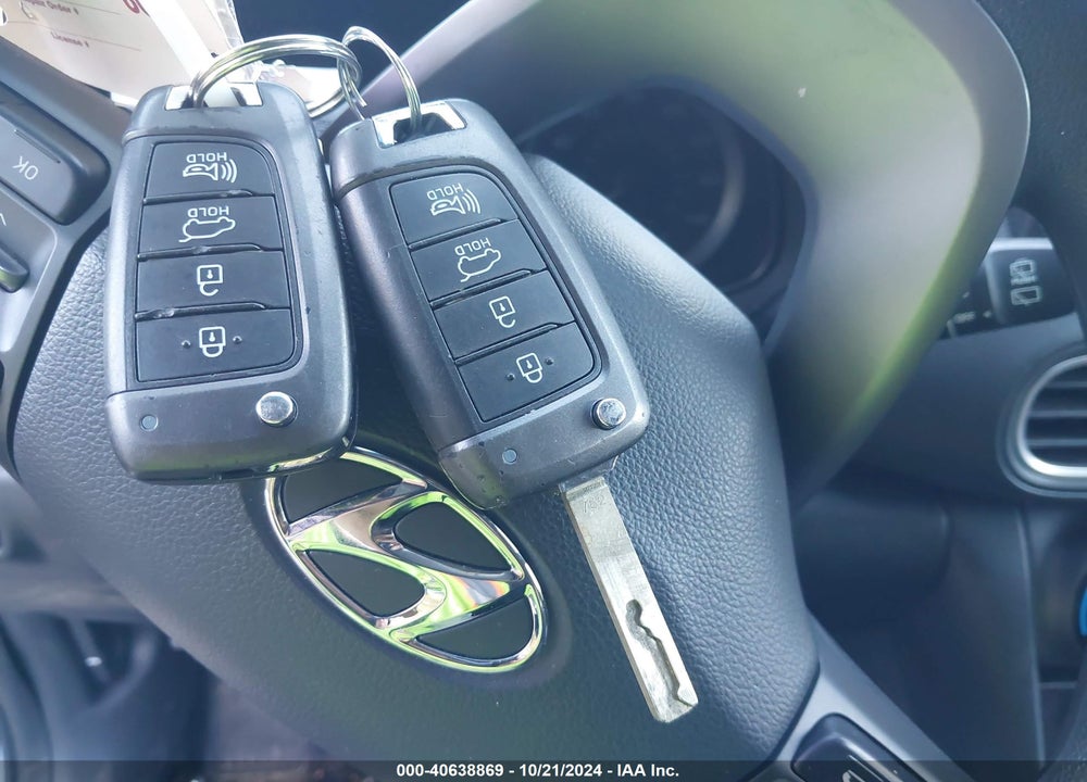 2019 HYUNDAI KONA SE VIN: KM8K1CAA4KU373998