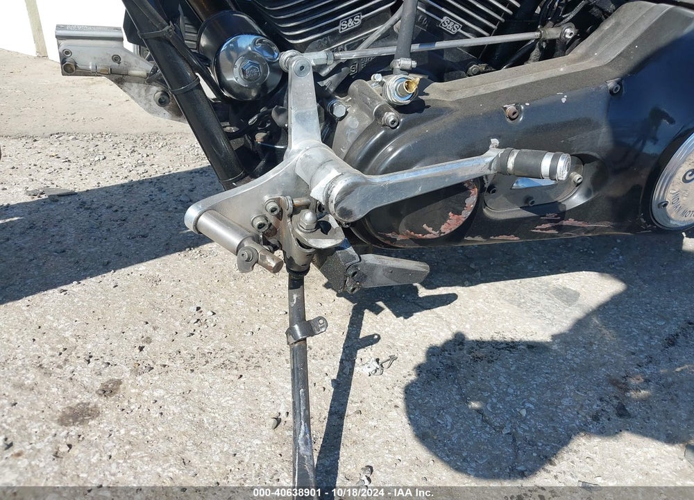 2000 INDIAN MOTORCYCLE CO. CHIEF VIN: 5CDCNB510YG002368