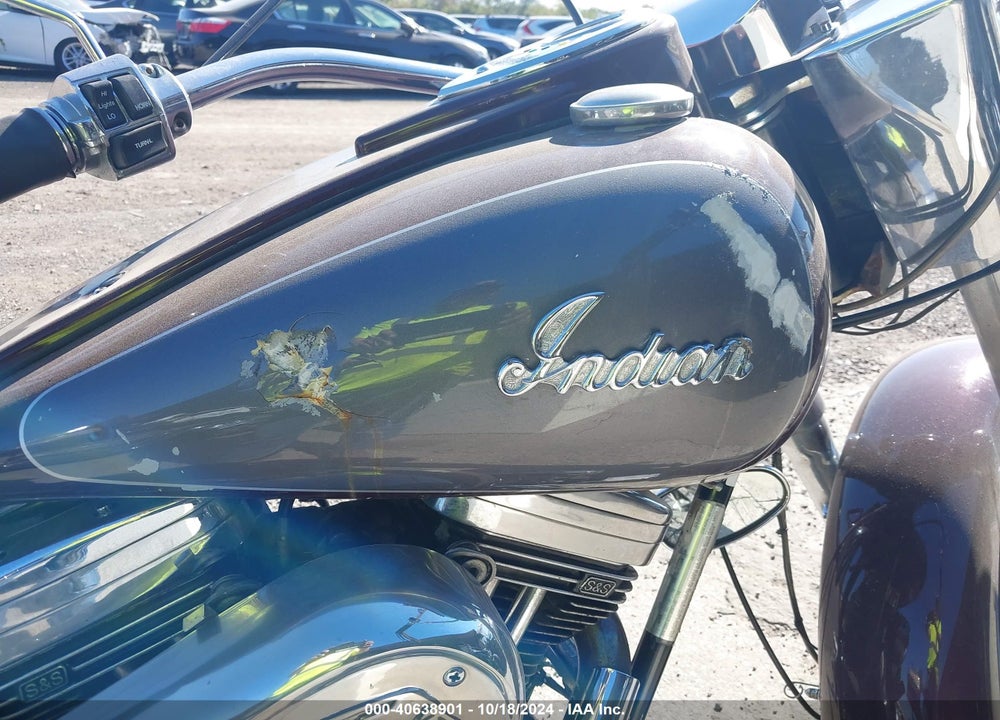 2000 INDIAN MOTORCYCLE CO. CHIEF VIN: 5CDCNB510YG002368