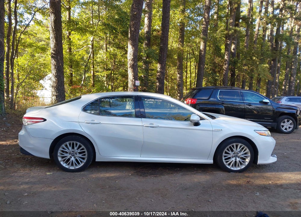 2018 TOYOTA CAMRY HYBRID XLE VIN: 4T1B21HK2JU008735