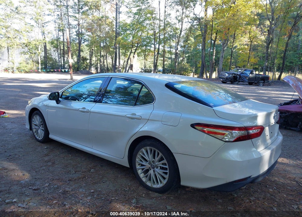 2018 TOYOTA CAMRY HYBRID XLE VIN: 4T1B21HK2JU008735