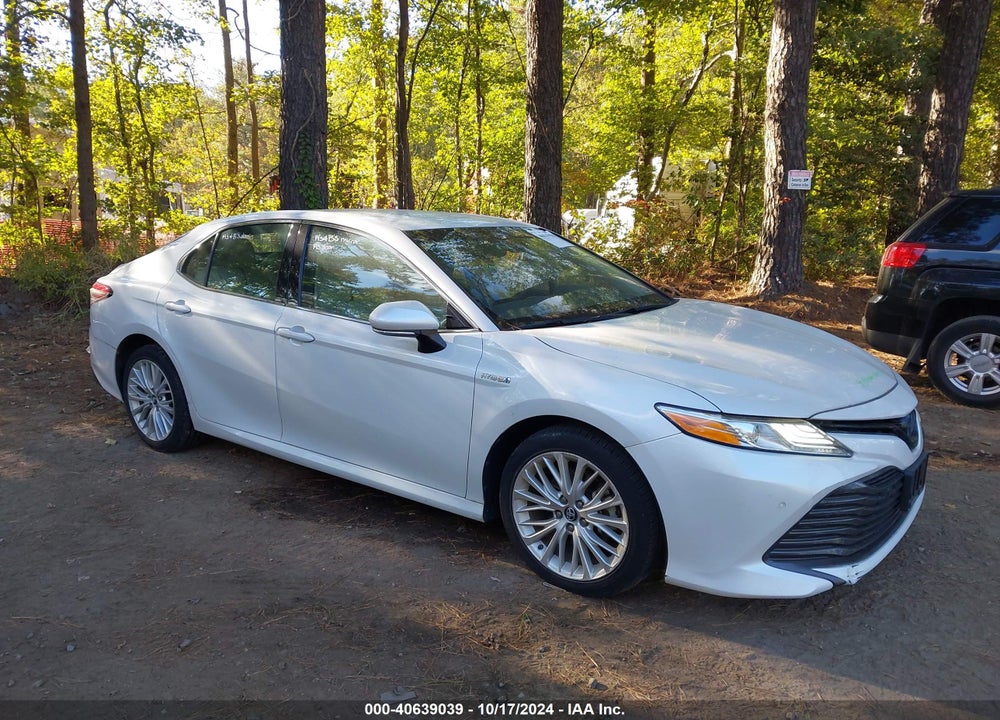2018 TOYOTA CAMRY HYBRID XLE VIN: 4T1B21HK2JU008735