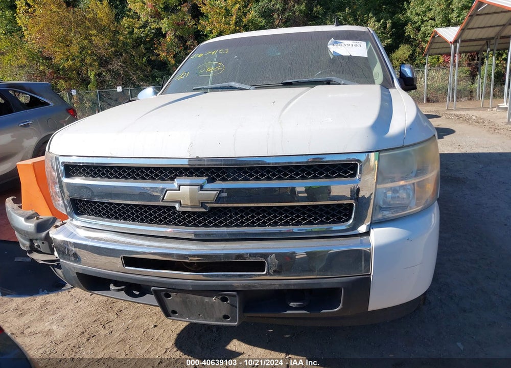 2009 CHEVROLET SILVERADO 1500 LT VIN: 3GCEC23059G184008