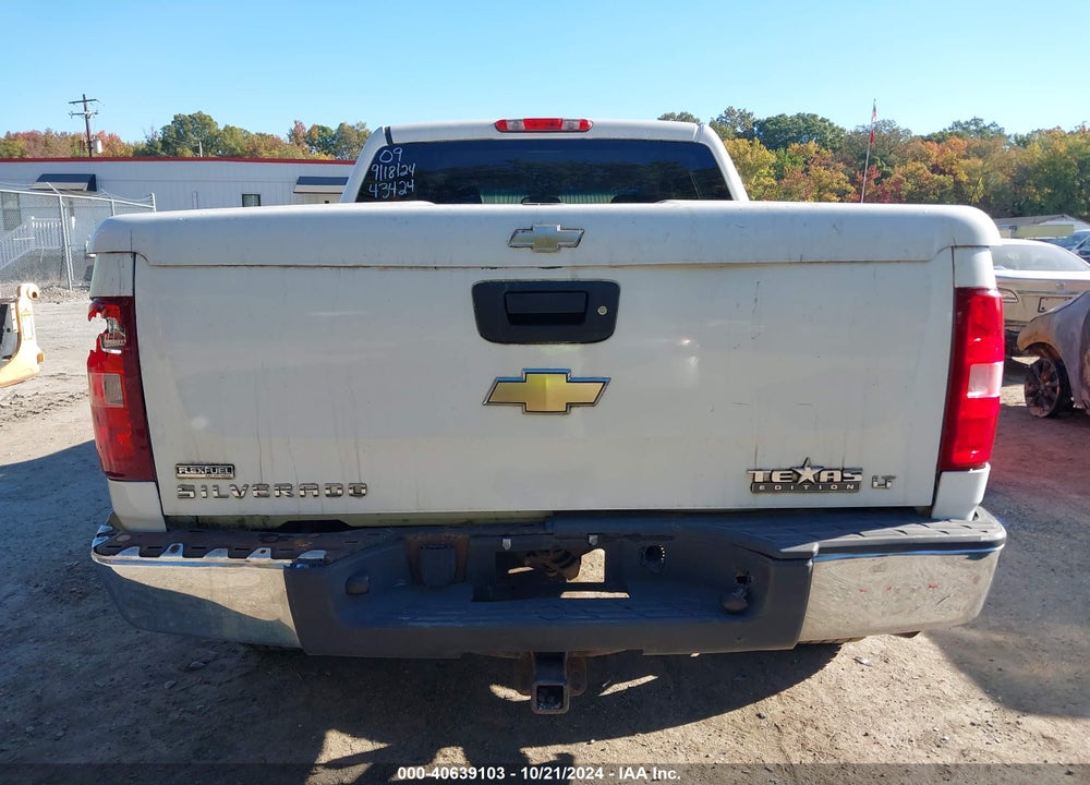 2009 CHEVROLET SILVERADO 1500 LT VIN: 3GCEC23059G184008