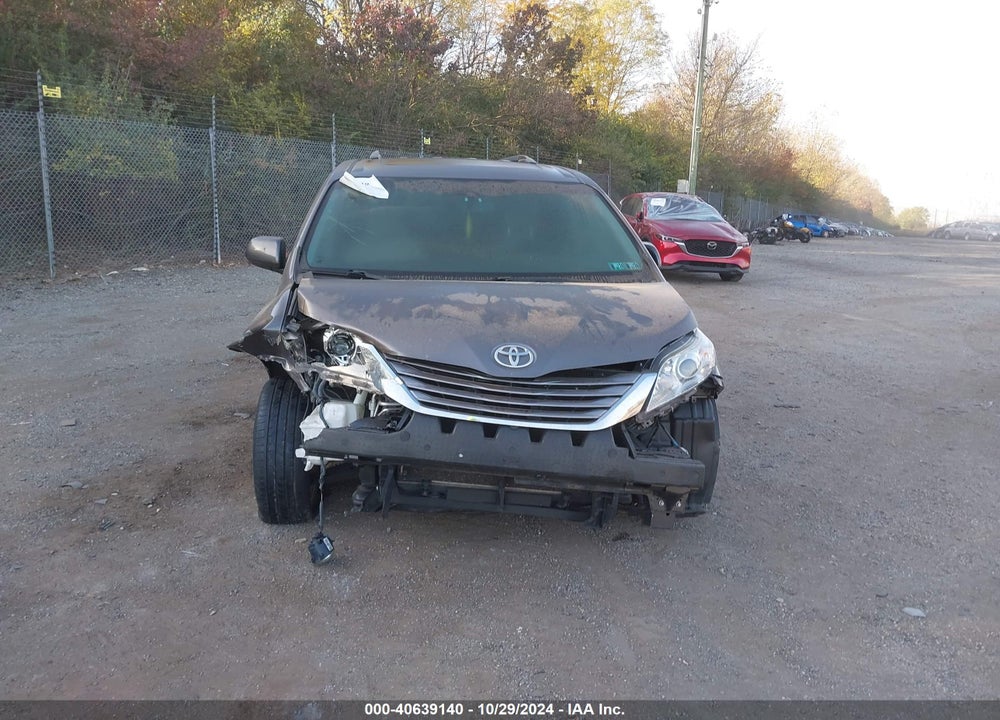2016 TOYOTA SIENNA XLE 7 PASSENGER VIN: 5TDDK3DC6GS129854