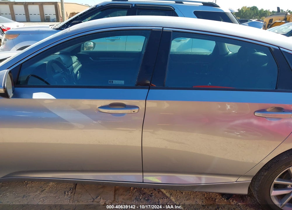 2022 HONDA ACCORD LX VIN: 1HGCV1F16NA017909