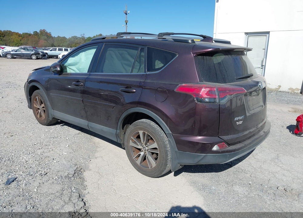 2017 TOYOTA RAV4 XLE VIN: 2T3RFREVXHW641937