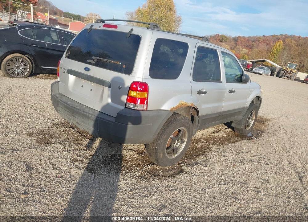 2005 FORD ESCAPE XLT VIN: 1FMYU93195KE47644