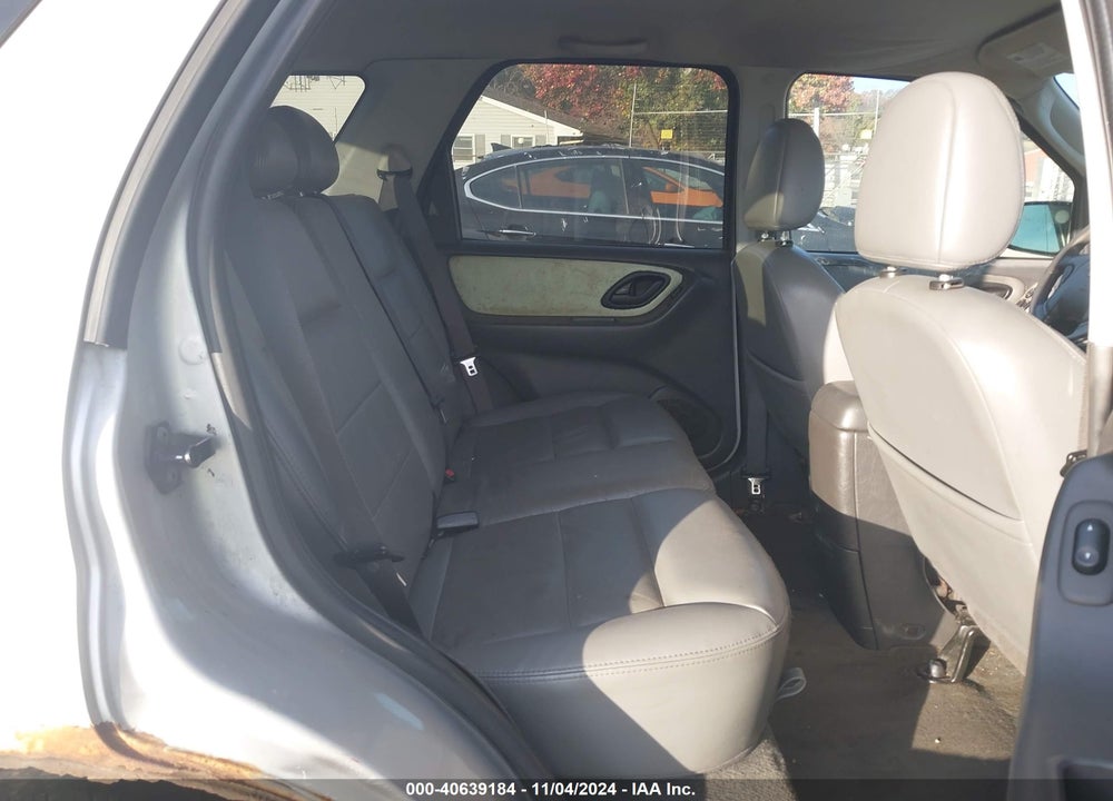 2005 FORD ESCAPE XLT VIN: 1FMYU93195KE47644