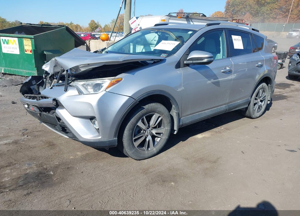 2016 TOYOTA RAV4 XLE VIN: 2T3RFREV6GW525620