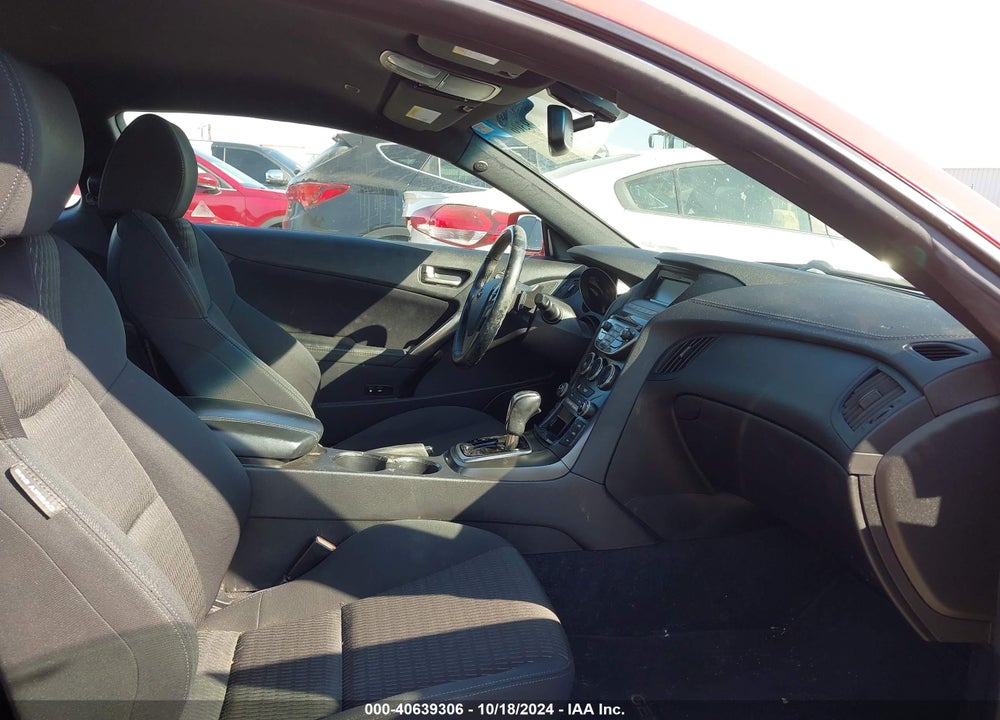 2015 HYUNDAI GENESIS 3.8 BASE VIN: KMHHT6KJ6FU130090