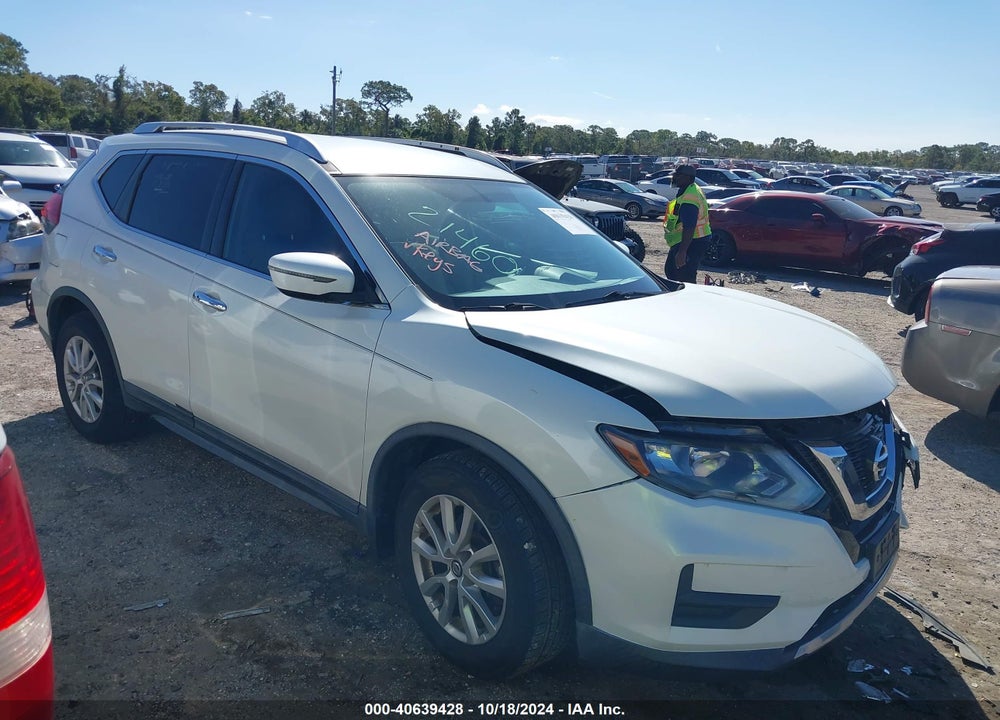 2017 NISSAN ROGUE SV VIN: KNMAT2MT9HP501791