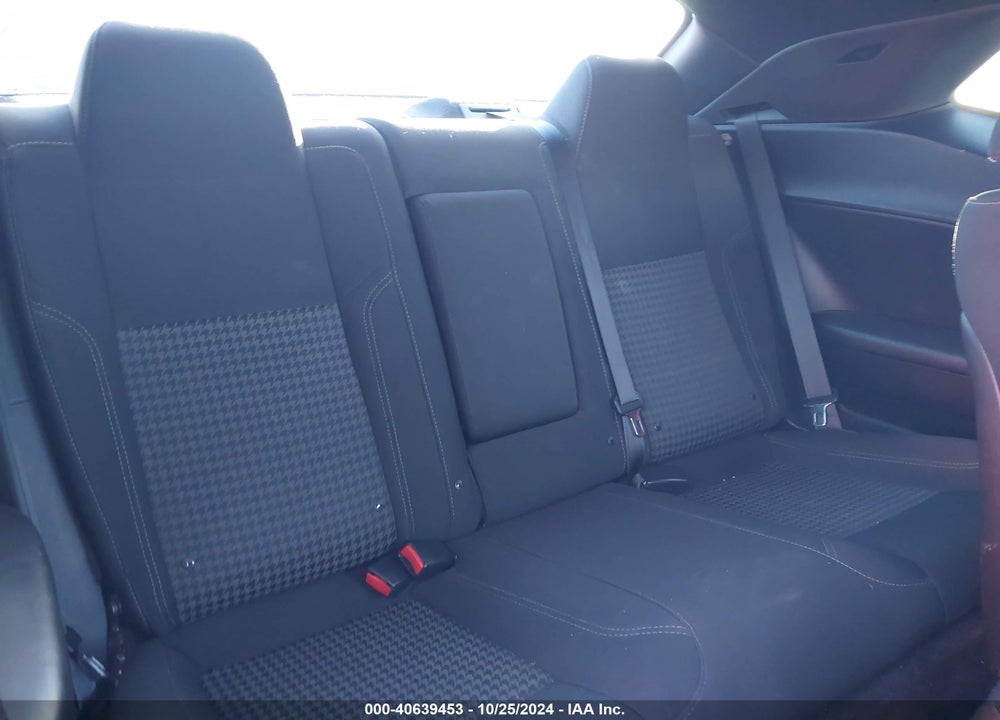 2018 DODGE CHALLENGER SXT VIN: 2C3CDZAG1JH155434
