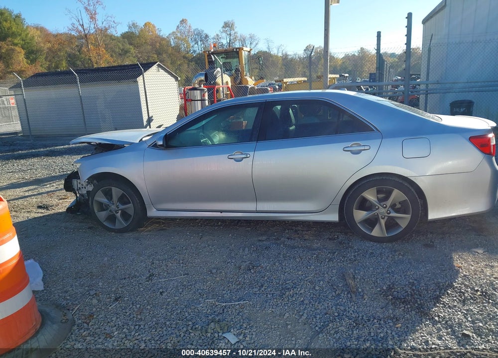 2014 TOYOTA CAMRY SE SPORT VIN: 4T1BF1FK3EU729952