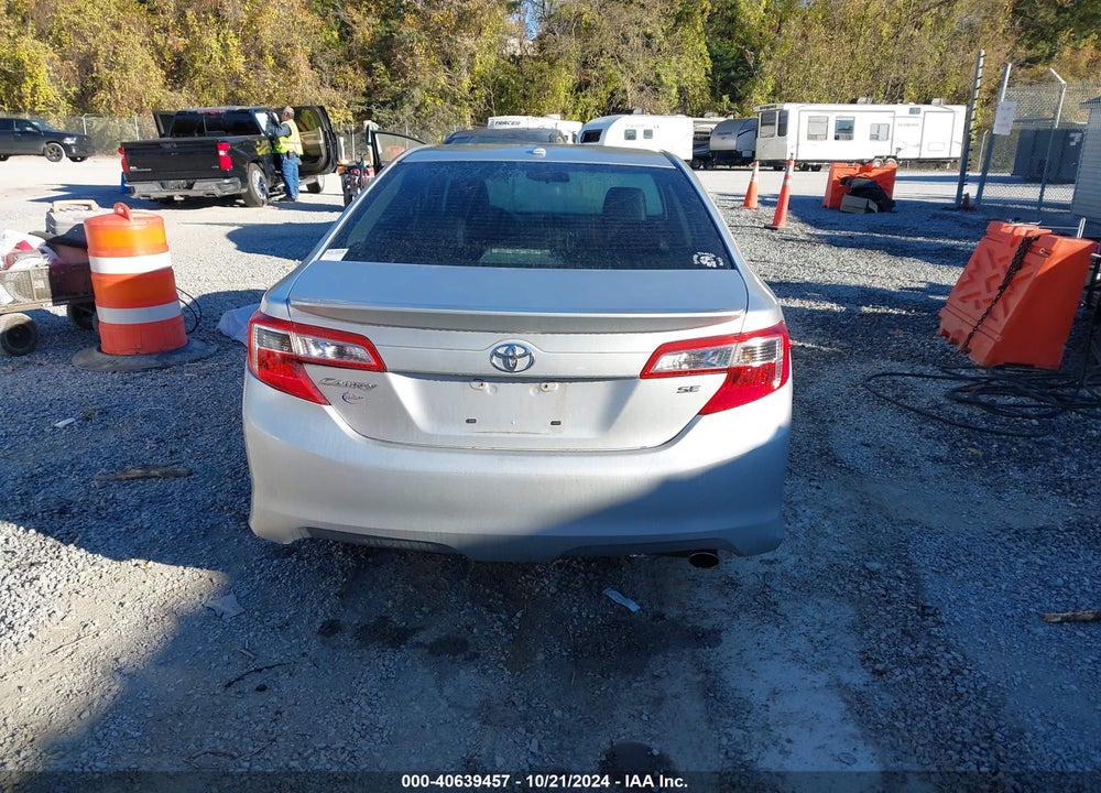2014 TOYOTA CAMRY SE SPORT VIN: 4T1BF1FK3EU729952