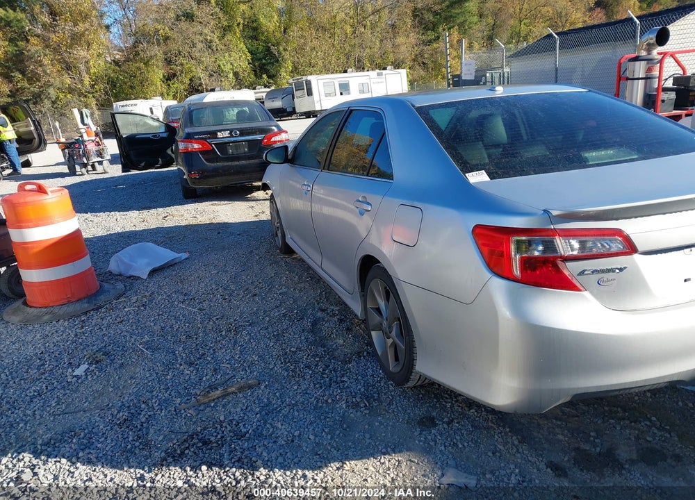 2014 TOYOTA CAMRY SE SPORT VIN: 4T1BF1FK3EU729952