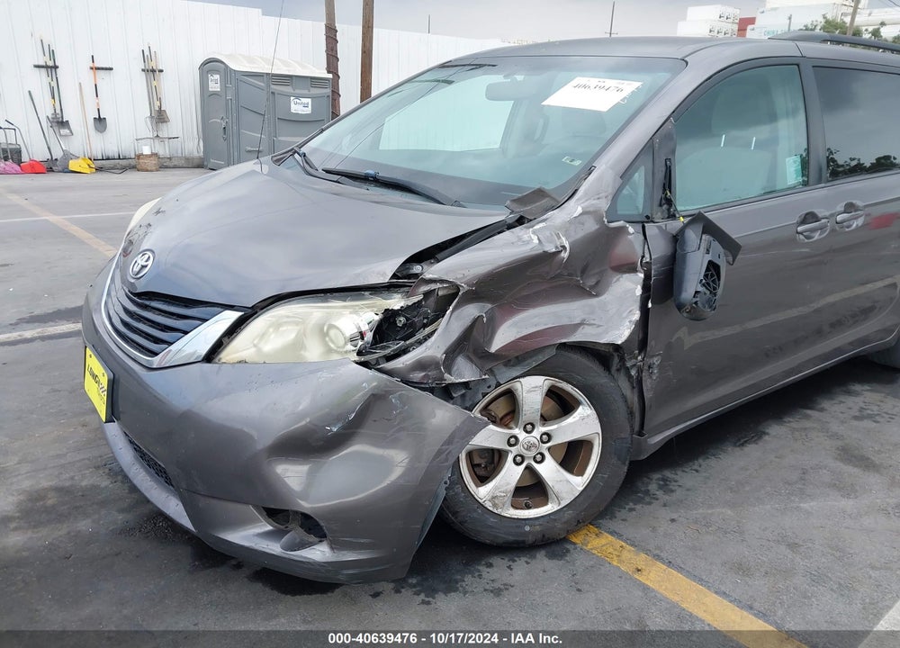 2013 TOYOTA SIENNA LE V6 8 PASSENGER VIN: 5TDKK3DCXDS373980
