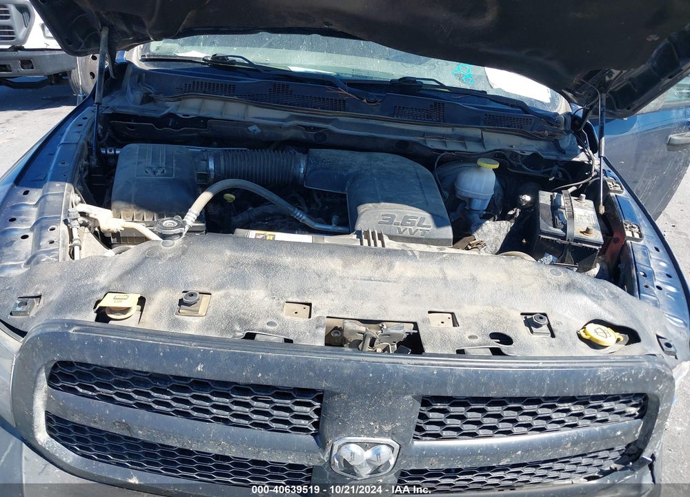 2019 RAM 1500 VIN: 1C6RR6FG1KS733239
