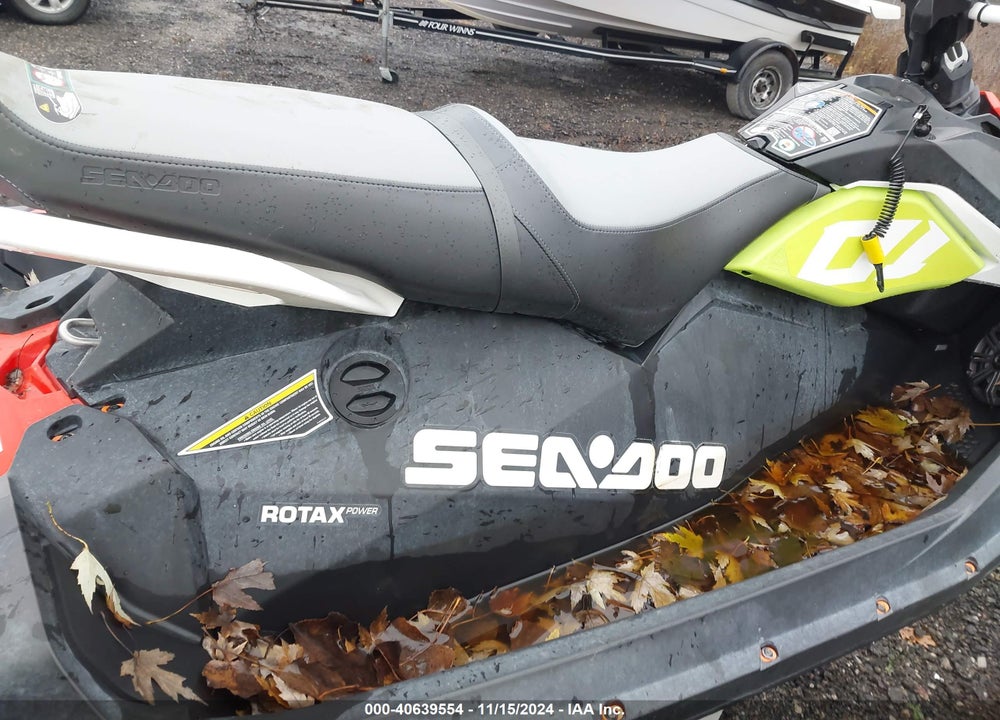 2020 SEADOO --- VIN: YDV42208A020