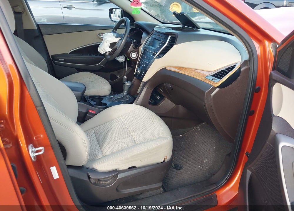 2016 HYUNDAI SANTA FE SPORT 2.4L VIN: 5XYZU3LB2GG331189