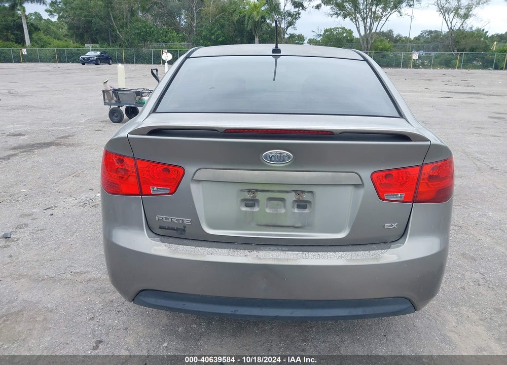 2011 KIA FORTE EX VIN: KNAFU4A24B5442823