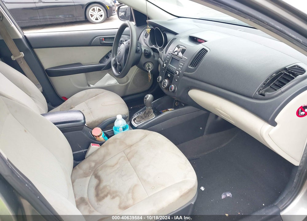 2011 KIA FORTE EX VIN: KNAFU4A24B5442823