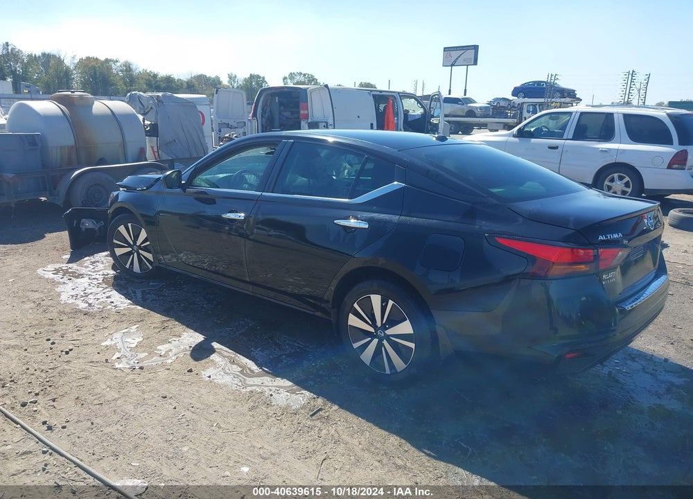 2022 NISSAN ALTIMA SV FWD VIN: 1N4BL4DV9NN412611