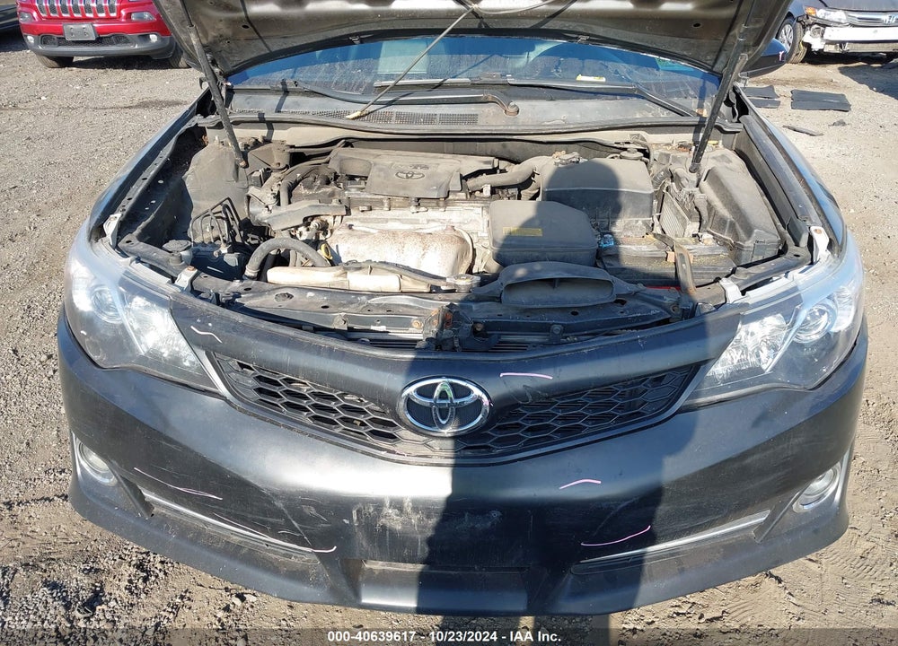 2014 TOYOTA CAMRY SE VIN: 4T1BF1FK1EU820332