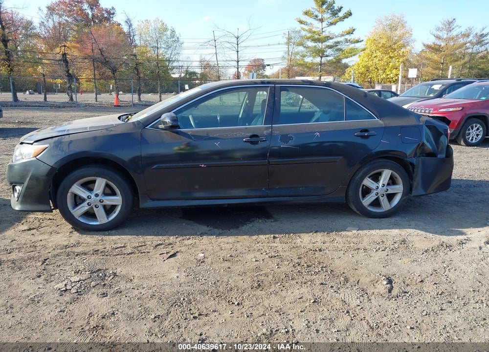 2014 TOYOTA CAMRY SE VIN: 4T1BF1FK1EU820332