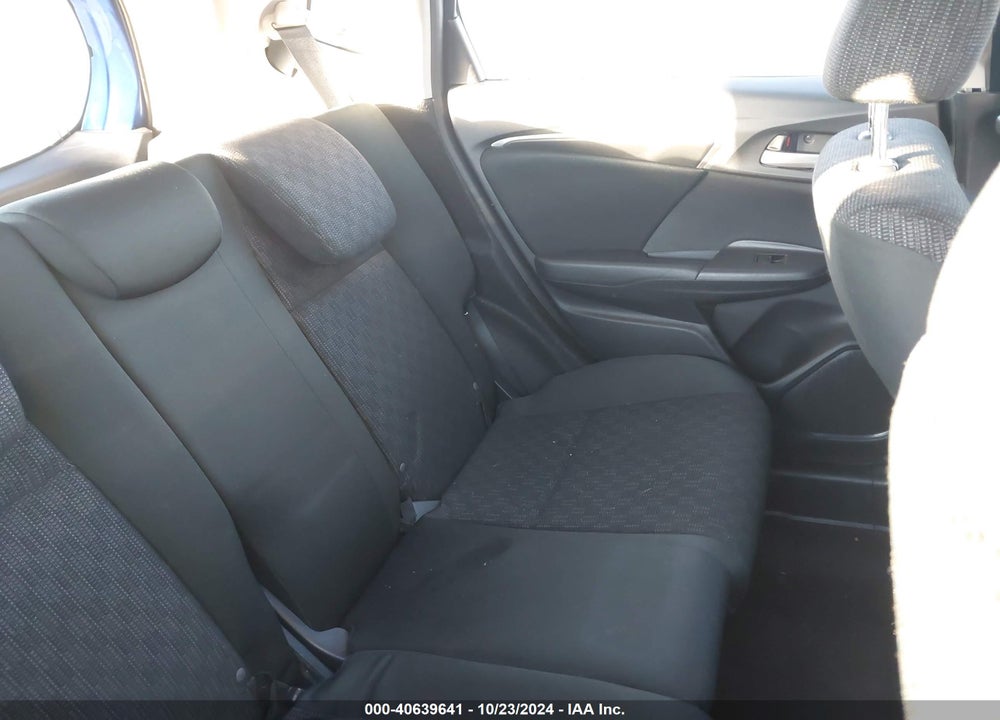 2015 HONDA FIT VIN: 3HGGK5H50FM758336