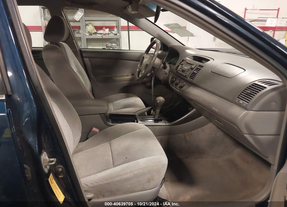 2004 TOYOTA CAMRY LE VIN: 4T1BE30K74U341743