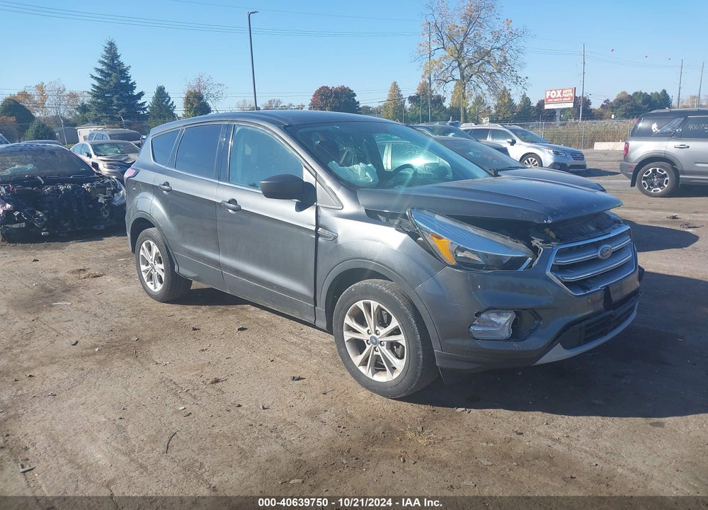 2017 FORD ESCAPE SE VIN: 1FMCU9GD8HUE61350