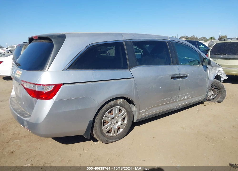 2011 HONDA ODYSSEY LX VIN: 5FNRL5H23BB081789