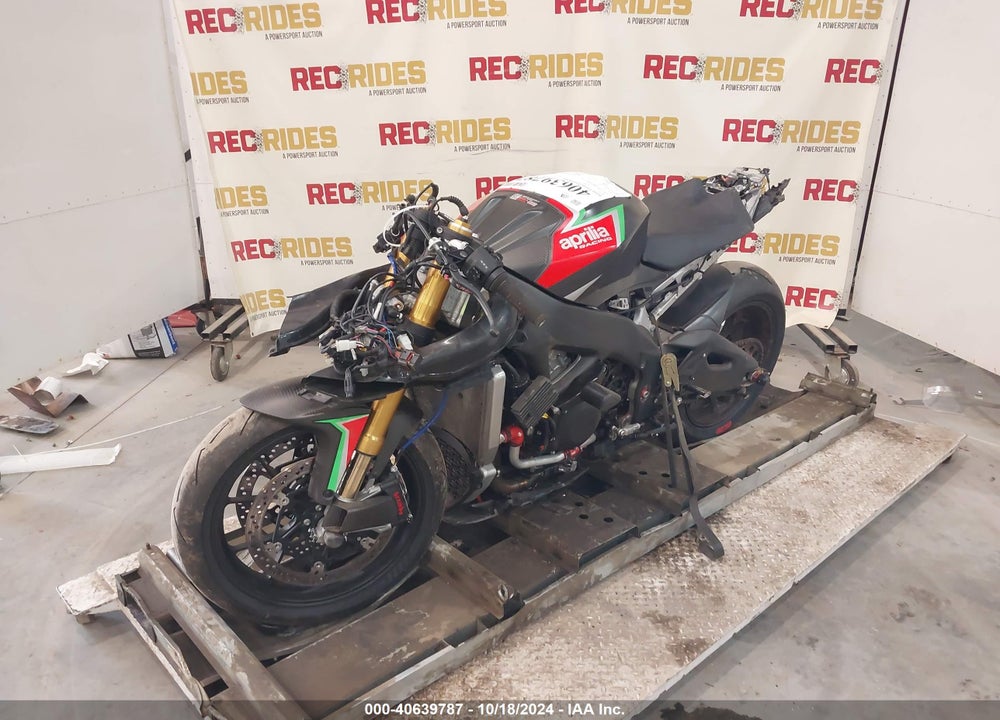 2020 APRI RSV4 VIN: ZD4KEB007LS000323