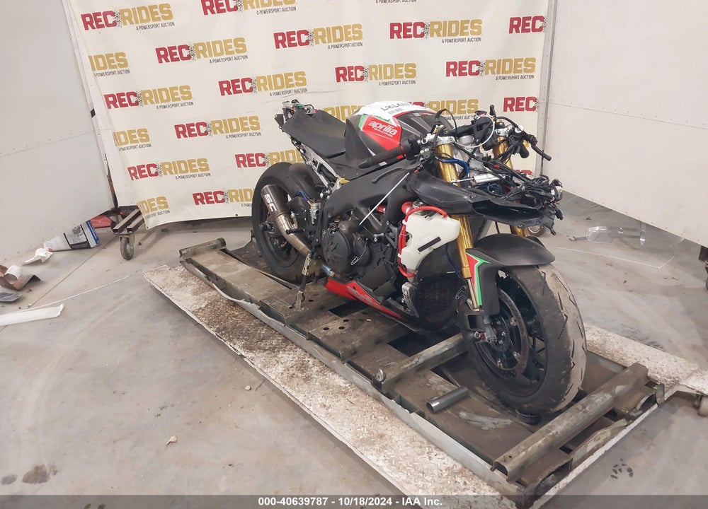2020 APRI RSV4 VIN: ZD4KEB007LS000323
