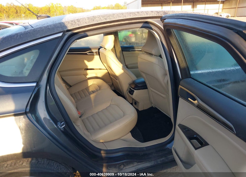 2016 FORD FUSION SE VIN: 3FA6P0HD5GR284674
