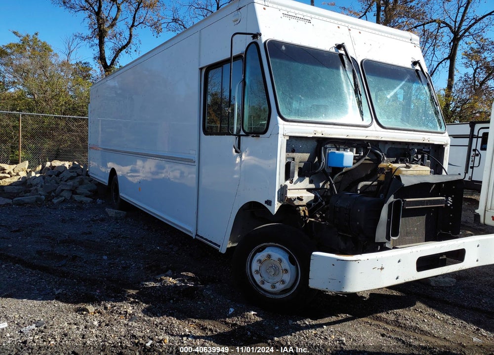 2013 FREIGHTLINER CHASSIS M LINE WALK-IN VAN VIN: 4UZAC3DV5DCFF6838
