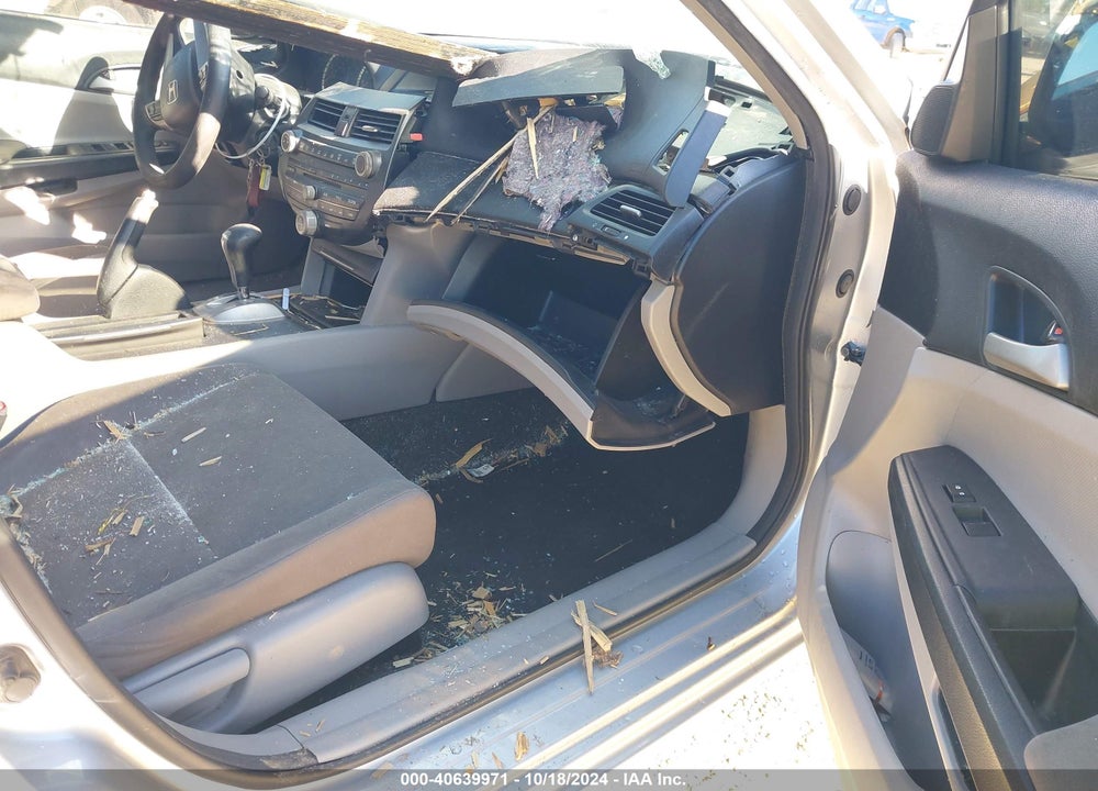 2012 HONDA ACCORD VIN: 1HGCP2F32CA106469