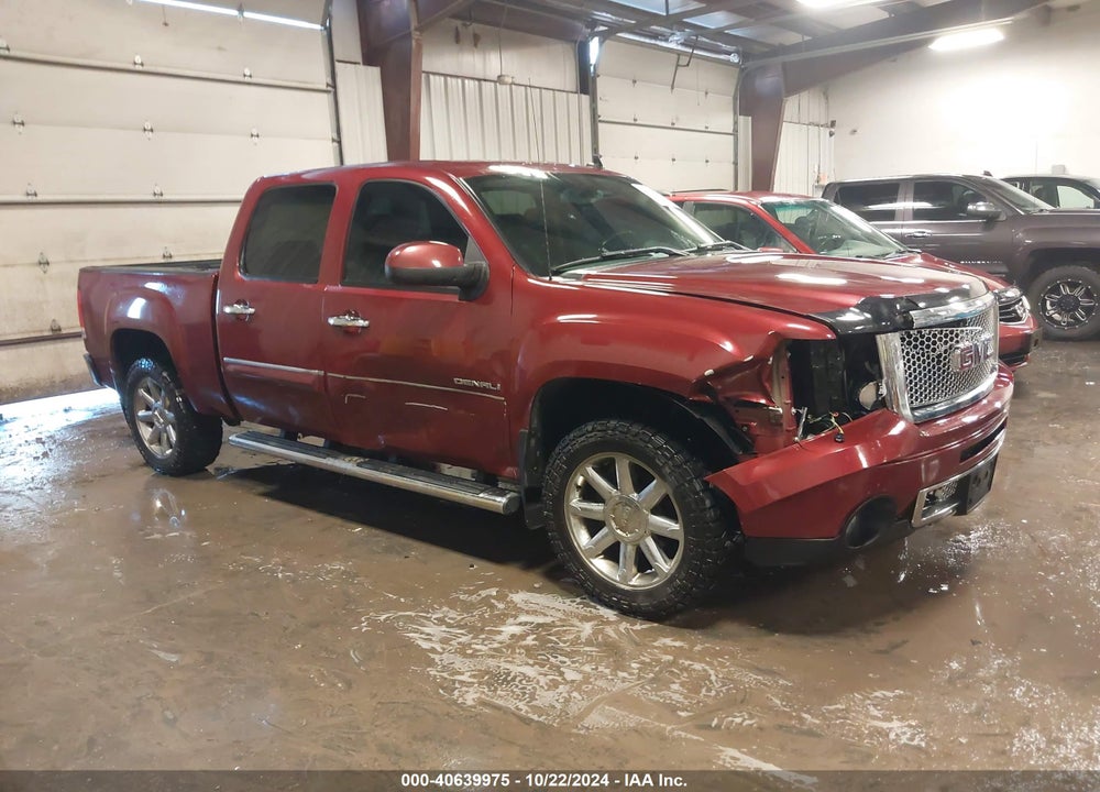 2013 GMC SIERRA 1500 DENALI VIN: 3GTP2XE22DG107483