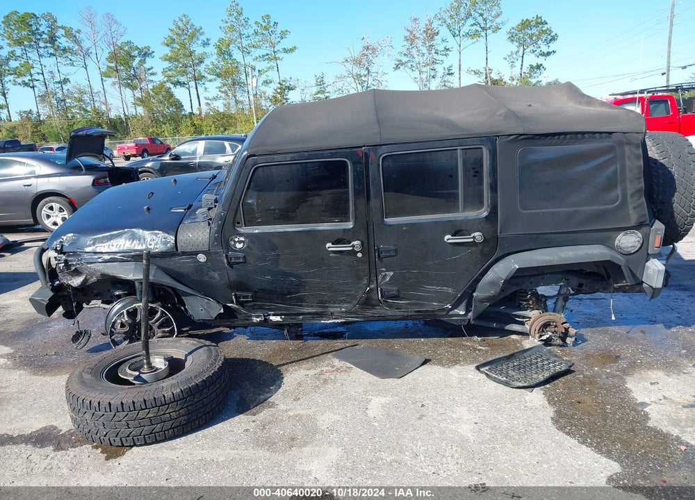 2008 JEEP WRANGLER UNLIMITED SAHARA VIN: 1J4GA591X8L553568
