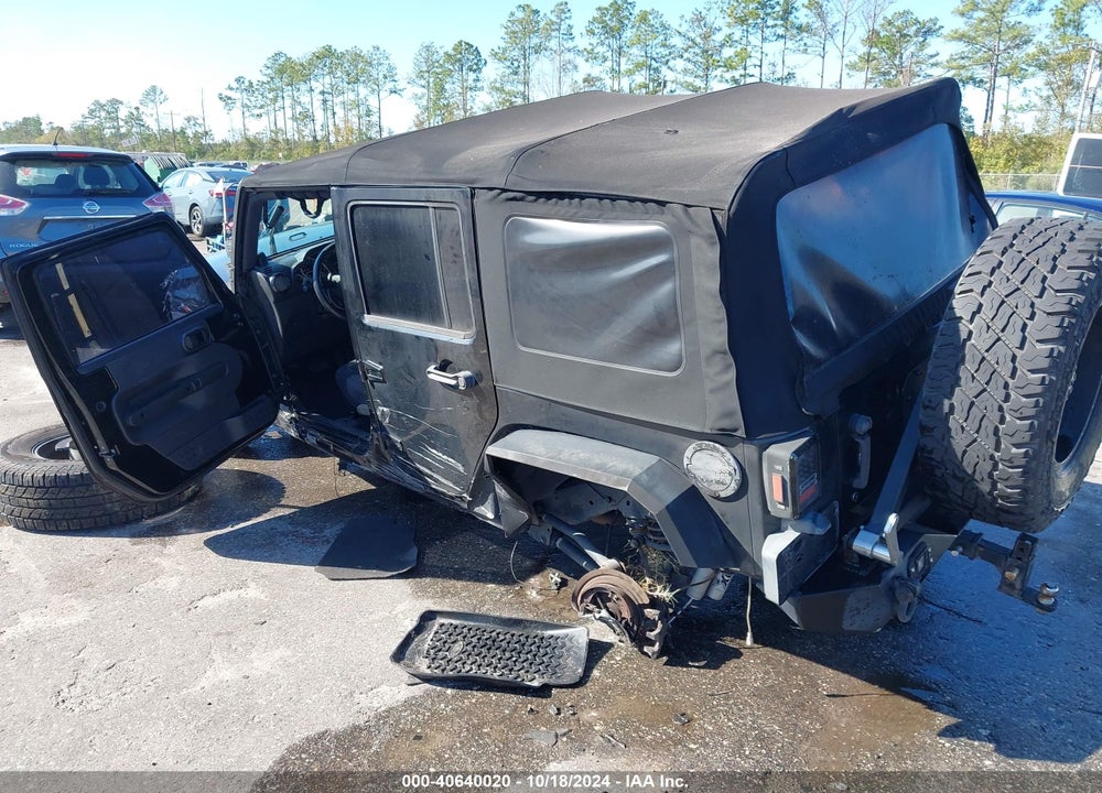 2008 JEEP WRANGLER UNLIMITED SAHARA VIN: 1J4GA591X8L553568