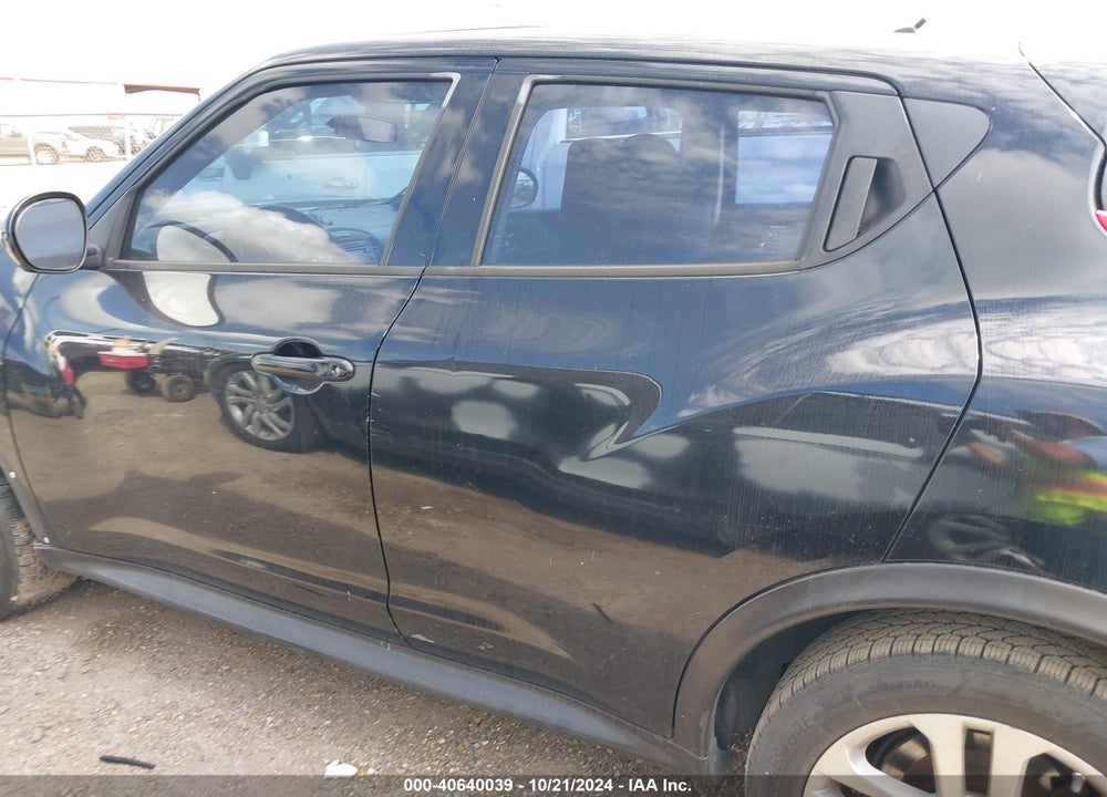2014 NISSAN JUKE S VIN: JN8AF5MR4ET358057
