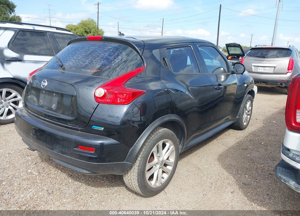 2014 NISSAN JUKE S VIN: JN8AF5MR4ET358057