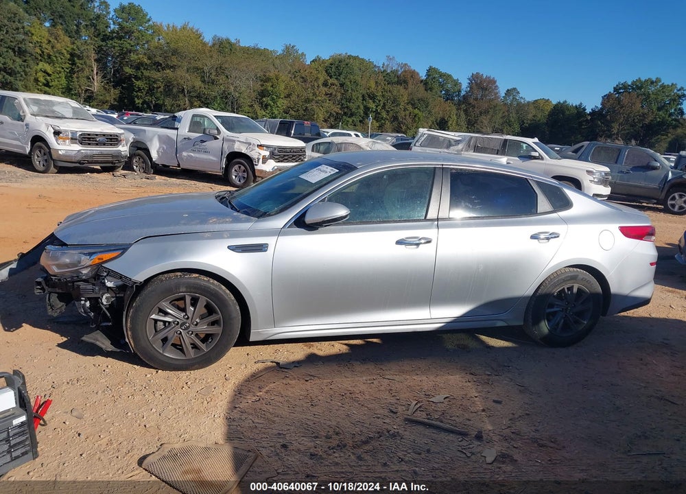 2019 KIA OPTIMA LX VIN: 5XXGT4L34KG332186
