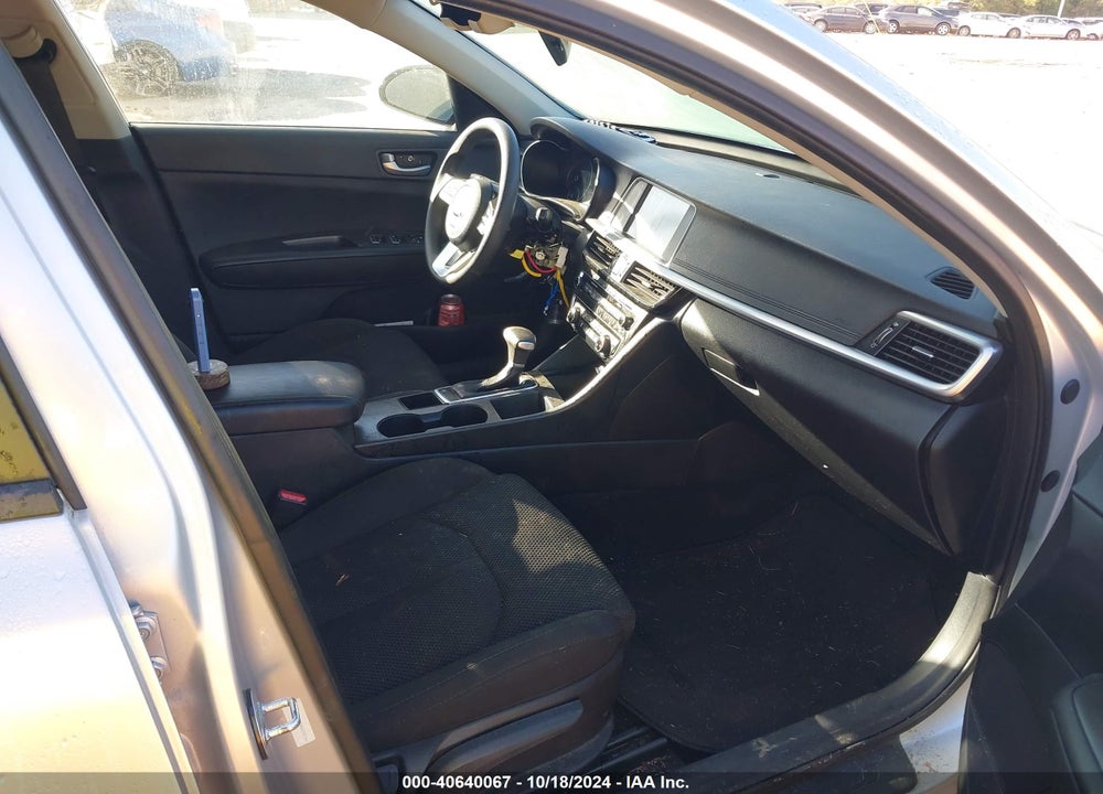 2019 KIA OPTIMA LX VIN: 5XXGT4L34KG332186